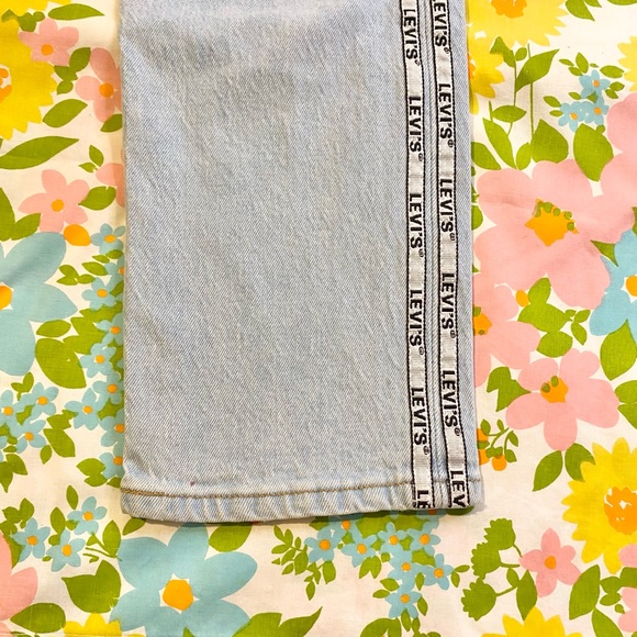 Y2K Spellout Logo Levi’s 501 Jeans Side Stripe light wash highwaisted vintage - Picture 4 of 10